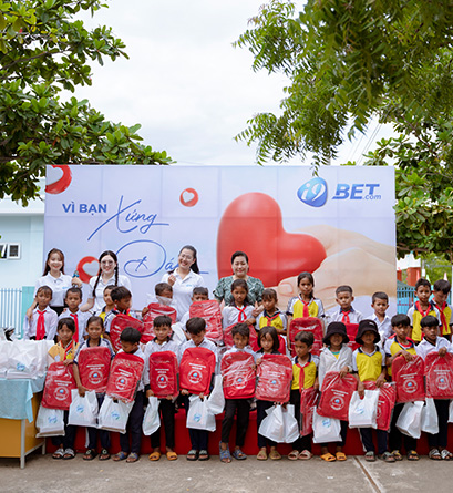 Biểu tượng đồng hồ và mũi tên giao dịch nhanh màu vàng trên nền xanh đậm, biểu thị tốc độ nạp rút tiền tại 188bey.